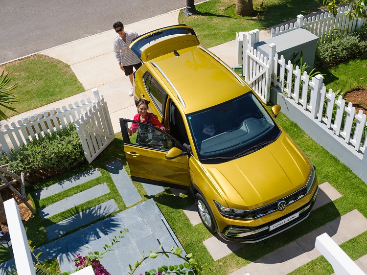 Thân xe Volkswagen T-Cross 2022 đậm chất SUV .