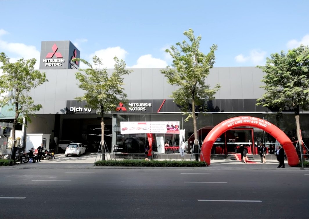 Mitsubishi Phạm Văn Đồng