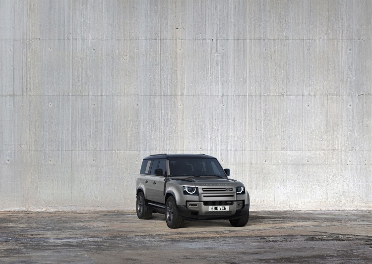 giá xe Land Rover Defender 2022