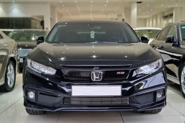 Thiết kế đầu xe Honda Civic RS 1