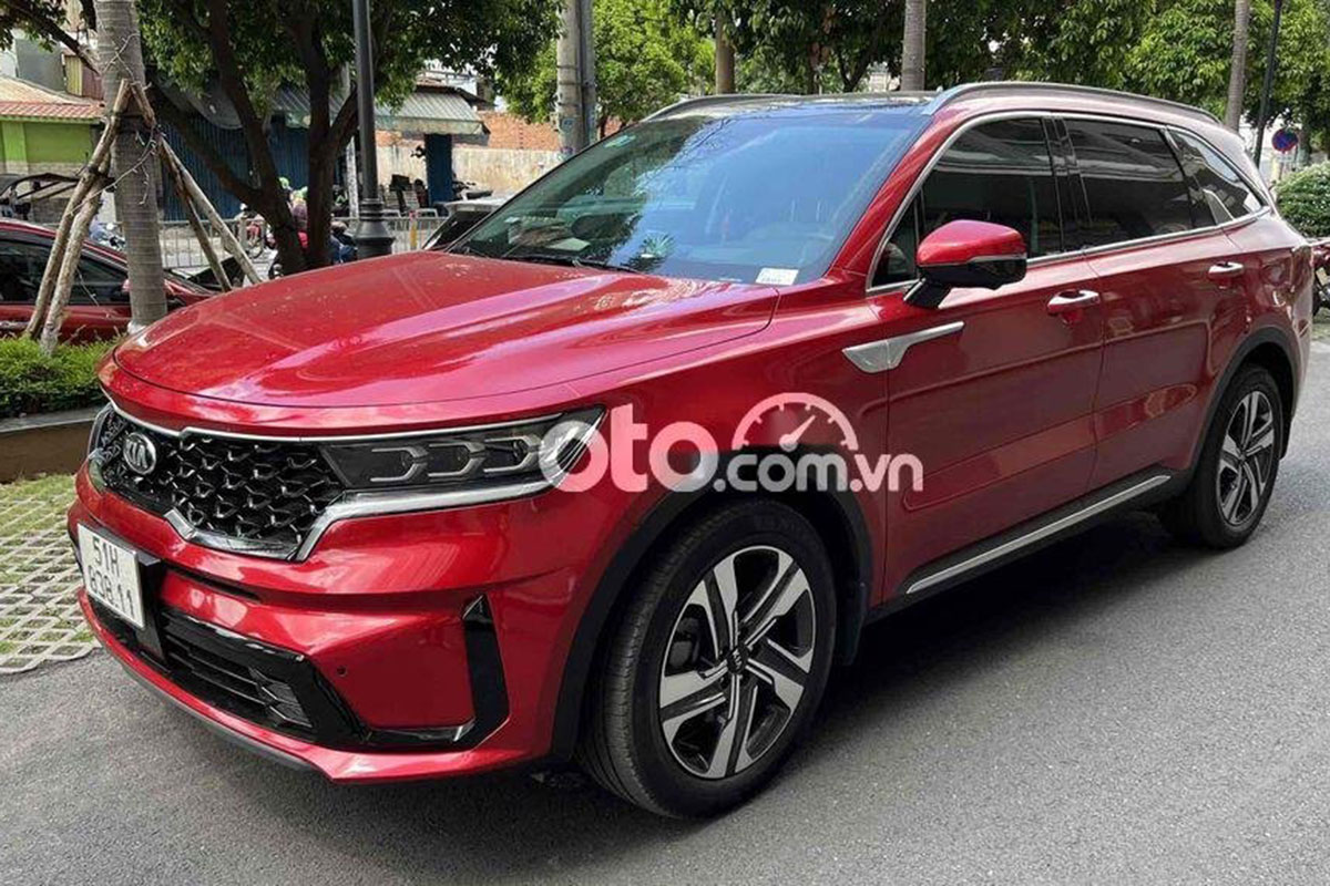 KIA Sorento đời 2021 cũ.