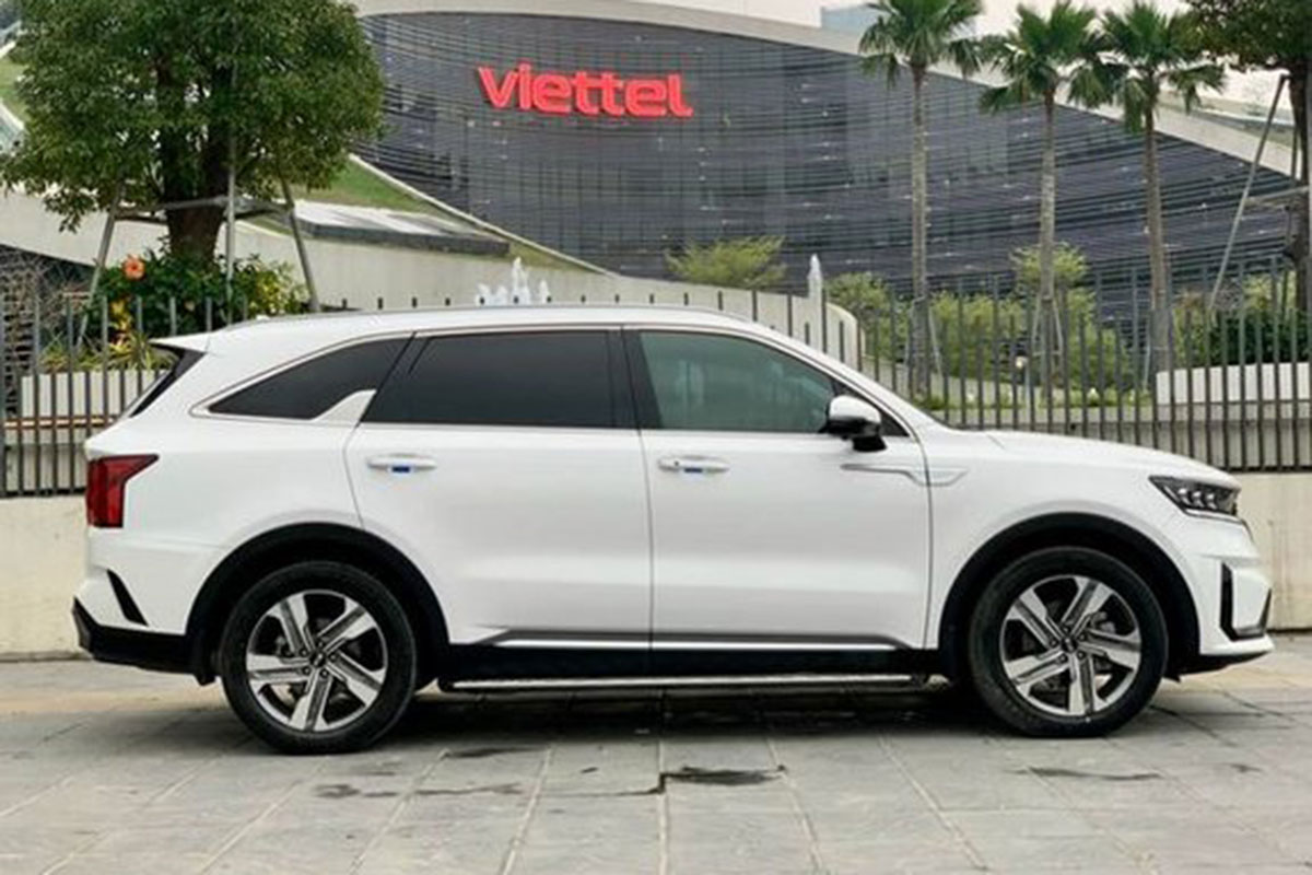 thân xe KIA Sorento 2021 cũ.