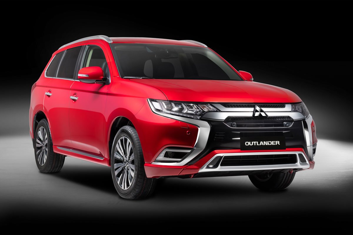 Mua Mitsubishi Outlander tháng 6, nhận ưu đãi tới 50 triệu đồng