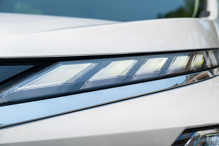 đèn ban ngày xe Mitsubishi Xpander 2022.