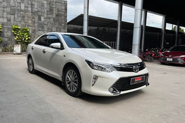 Camry đang tạo nên không khí sôi động cho các showroom xe cũ 1