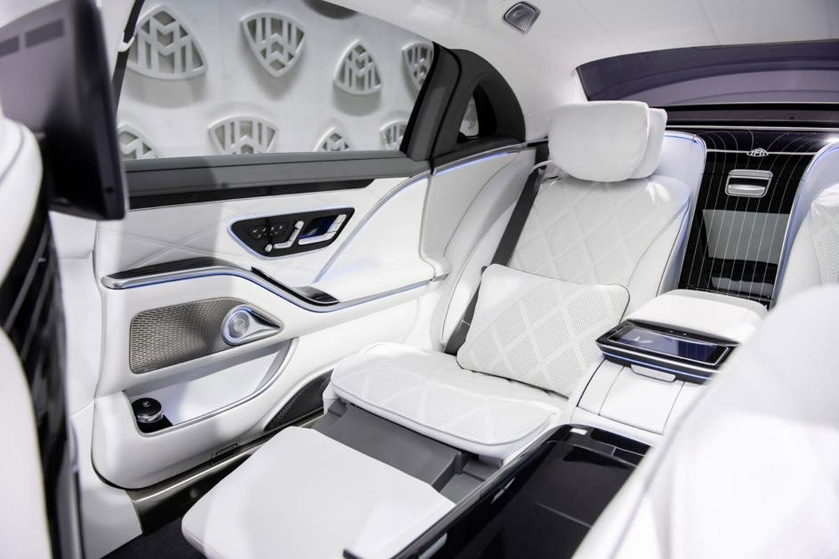 hàng ghế ông chủ của Mercedes-Maybach S 680 4Matic 1.