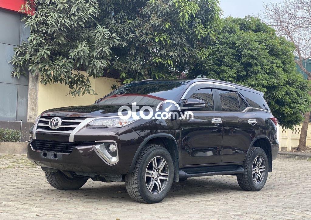 Toyota Fortuner 2016 - 2018.