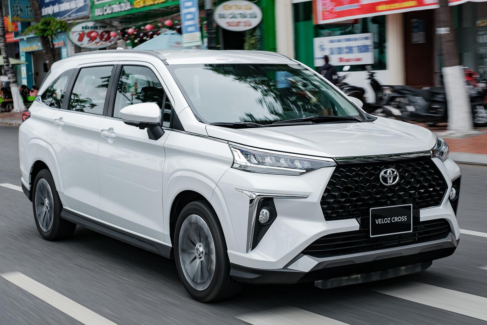 Toyota Veloz Cross xếp ở vị trí thứ 2 trong phân khúc 1