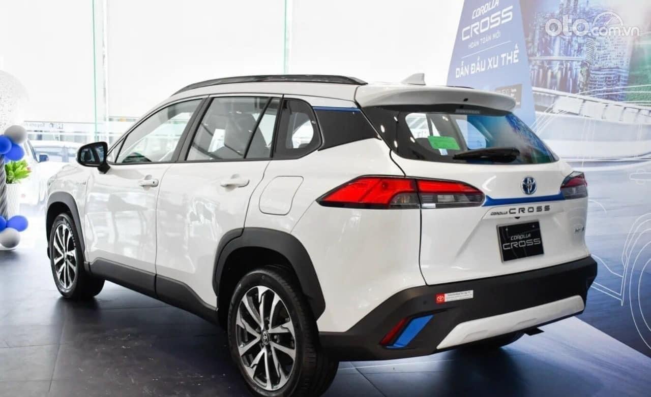 Toyota Corolla Cross hiện là mẫu xe phổ thông hiếm hoi tại Việt Nam được trang bị động cơ hybrid.