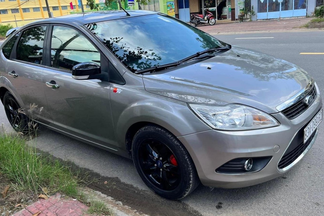 Ford Focus 1.8 AT 2011 1