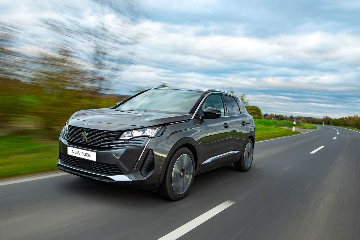 Peugeot 3008 cũng điều chỉnh giá bán với mức tăng từ 20 – 30 triệu đồng.