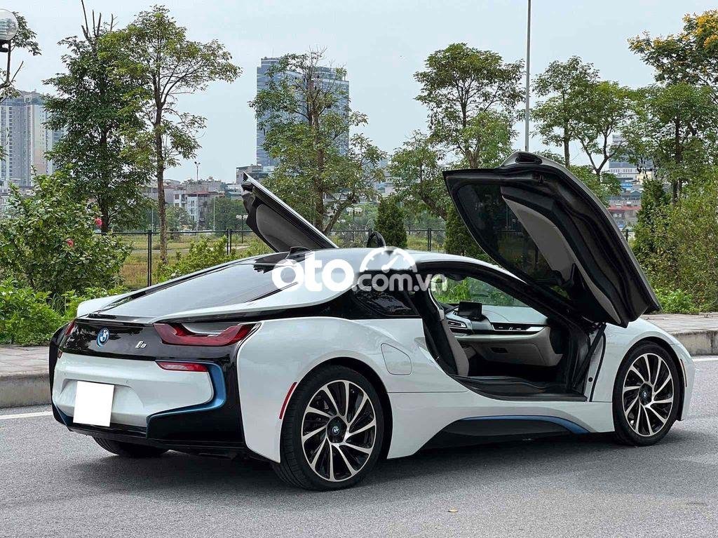 BMW i8.