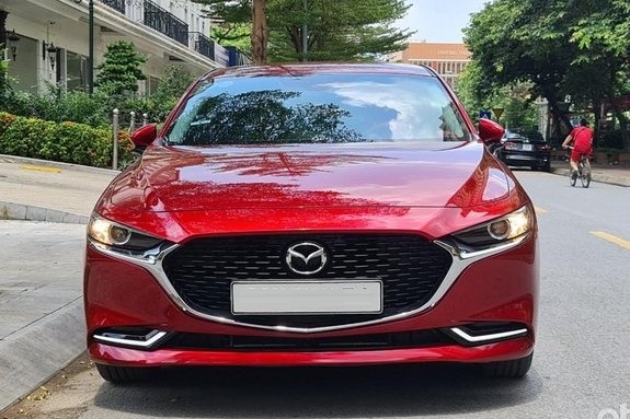 KIA K3 và Mazda 3 đều là những xe ăn khách trên thị trường. a2