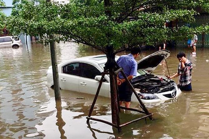 Vệ sinh, kiểm tra ô tô sau mùa lũ - Việc cần thiết nhưng nhiều người xem nhẹ 3