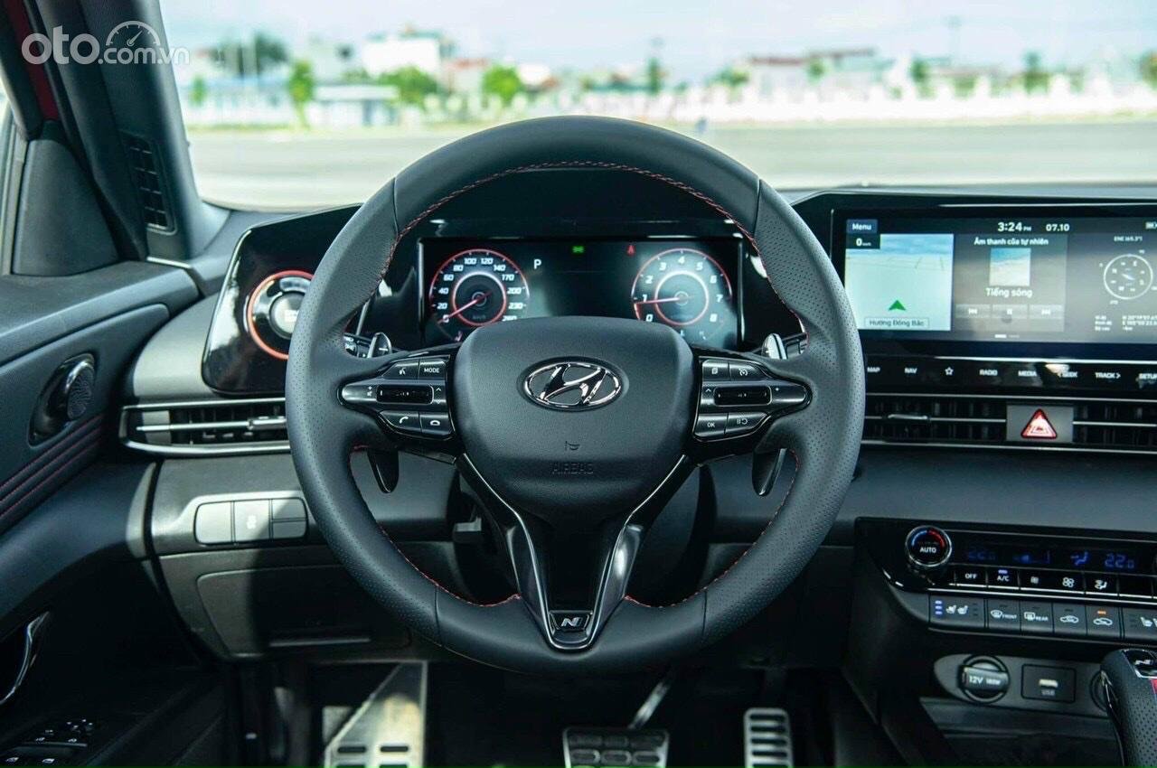 Thông số động cơ xe Hyundai Elantra 2023: Động cơ, vận hành.