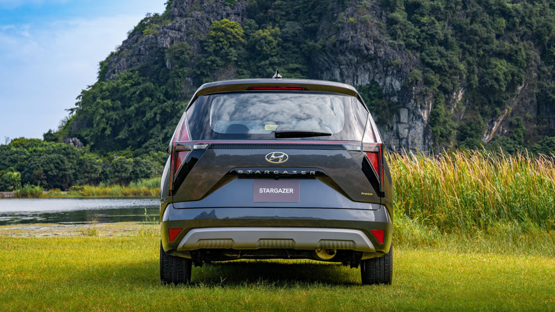 Mẫu xe mang cảm hứng thiết kế từ đàn anh Hyundai Staria