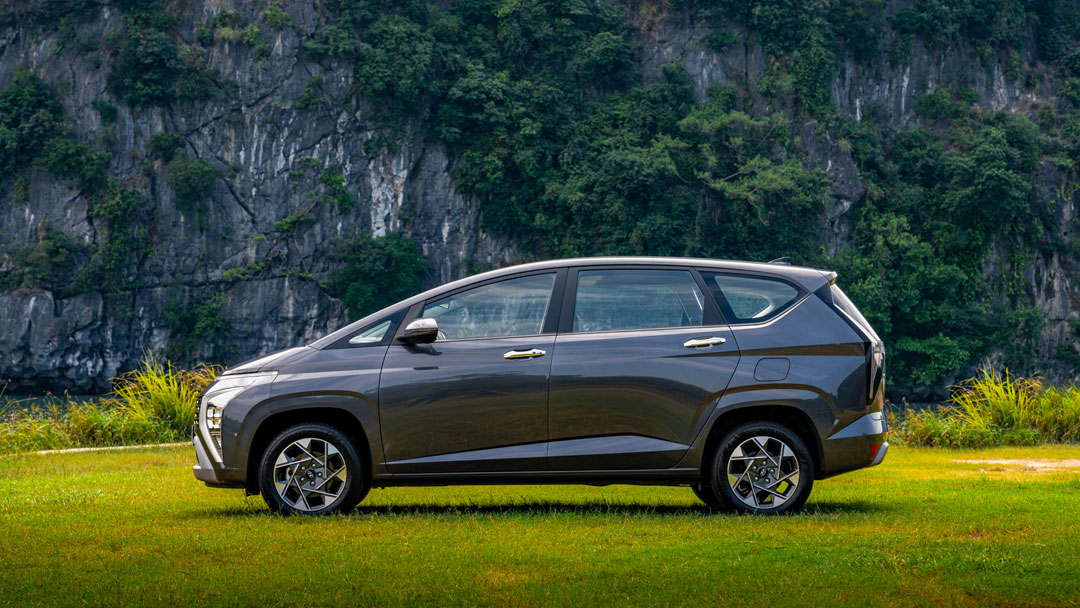 Mẫu xe mang cảm hứng thiết kế từ đàn anh Hyundai Staria