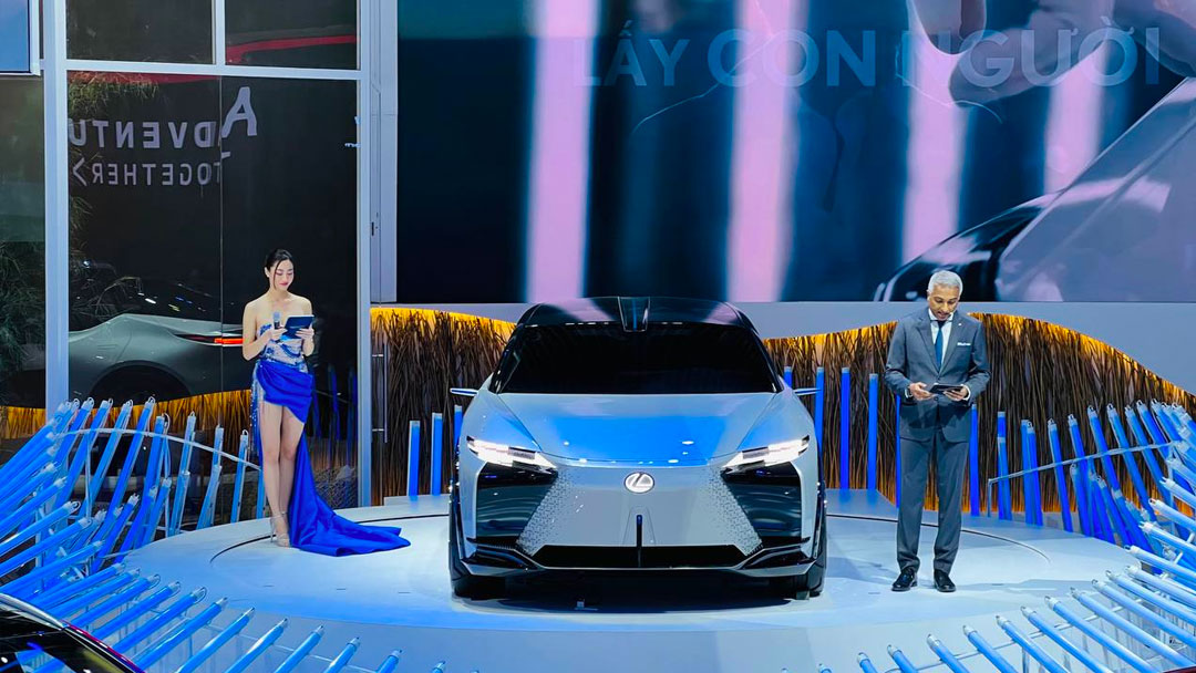 Tâm điểm của gian hàng Lexus tại triển lãm VMS 2022 chính là sự góp mặt của mẫu xe concept LF-Z Electrified.