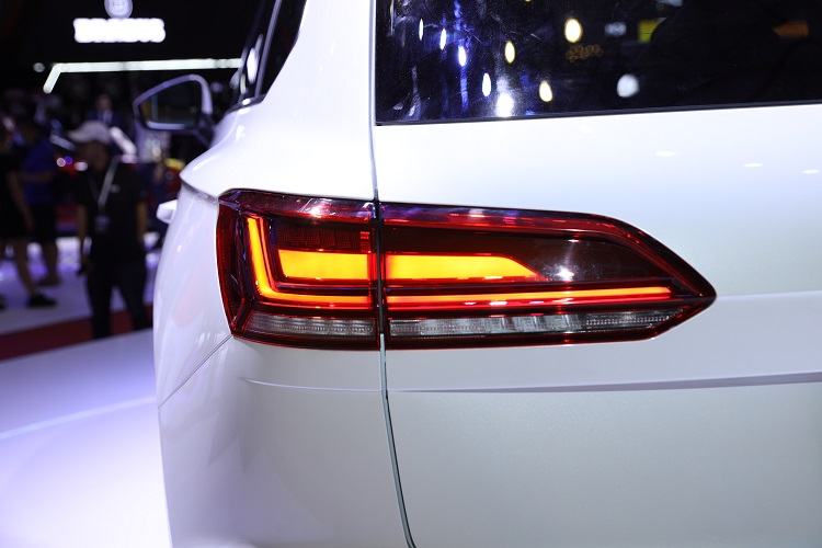 Đèn hậu xe Volkswagen Touareg 2022.