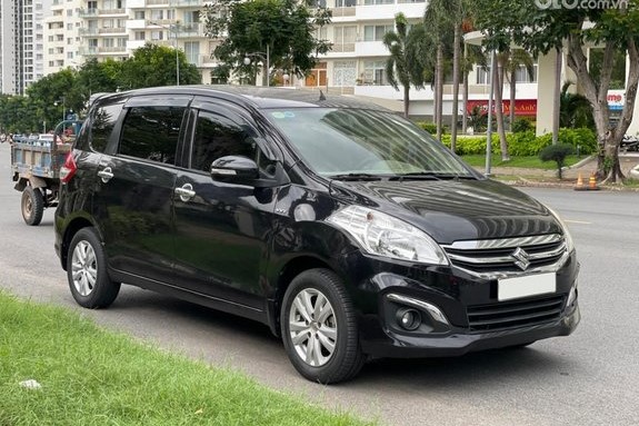 Suzuki Ertiga 1.5L GLX AT đời 2015 - 2016 đang được chào bán với giá 345 - 365 triệu đồng.&nbsp;1