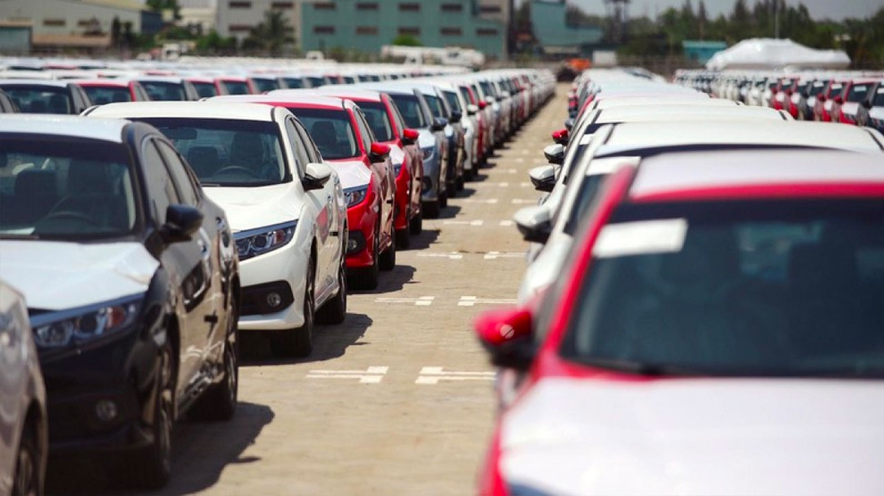 Hơn 14 nghìn ô tô nhập khẩu vào Việt Nam trong tháng 10, chủ yếu từ Indonesia