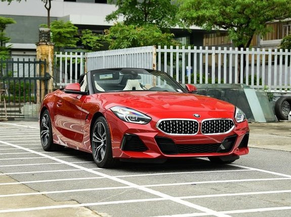  Compra y vende BMW Z4 Sdrive30i por miles de millones de dólares -