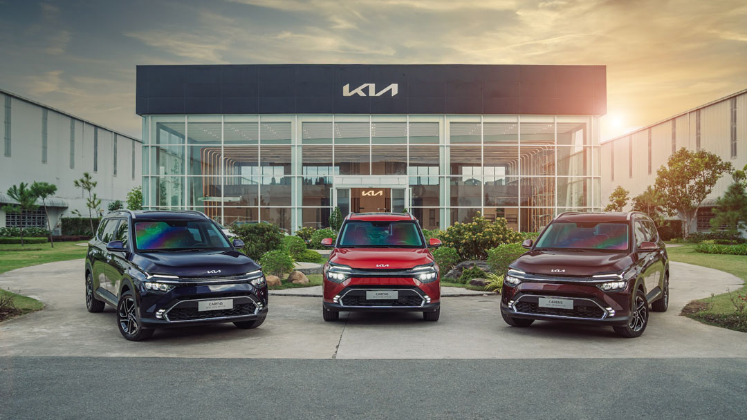 Xe có cả máy xăng hút khí tự nhiên, máy xăng tăng áp và máy diesel. 
