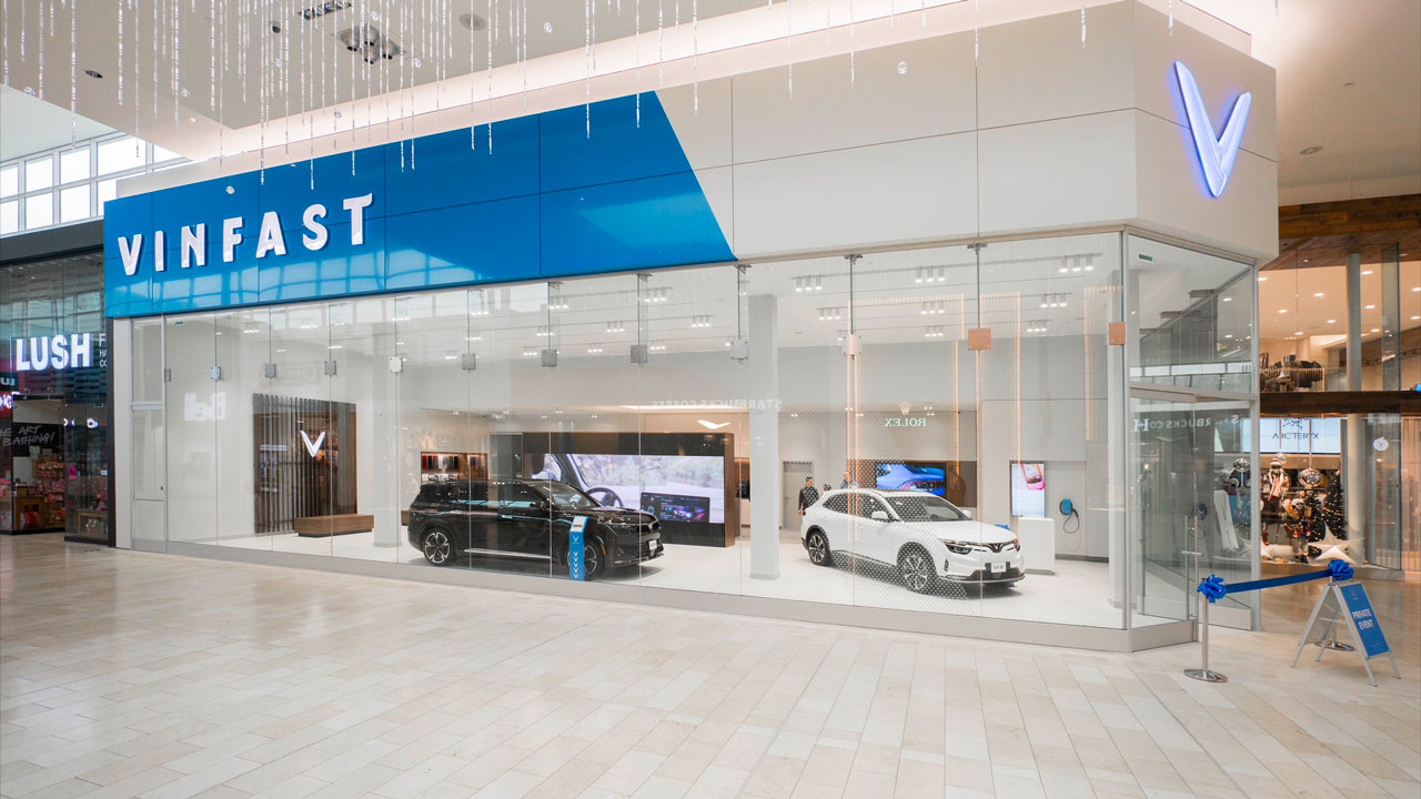 VinFast chính thức có cửa hàng đầu tiên tại Yorkdale, Canada