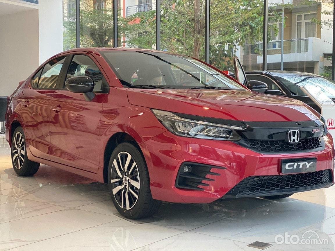 Honda City nhận ưu đãi tại đại lý, lên tới 100 triệu đồng.