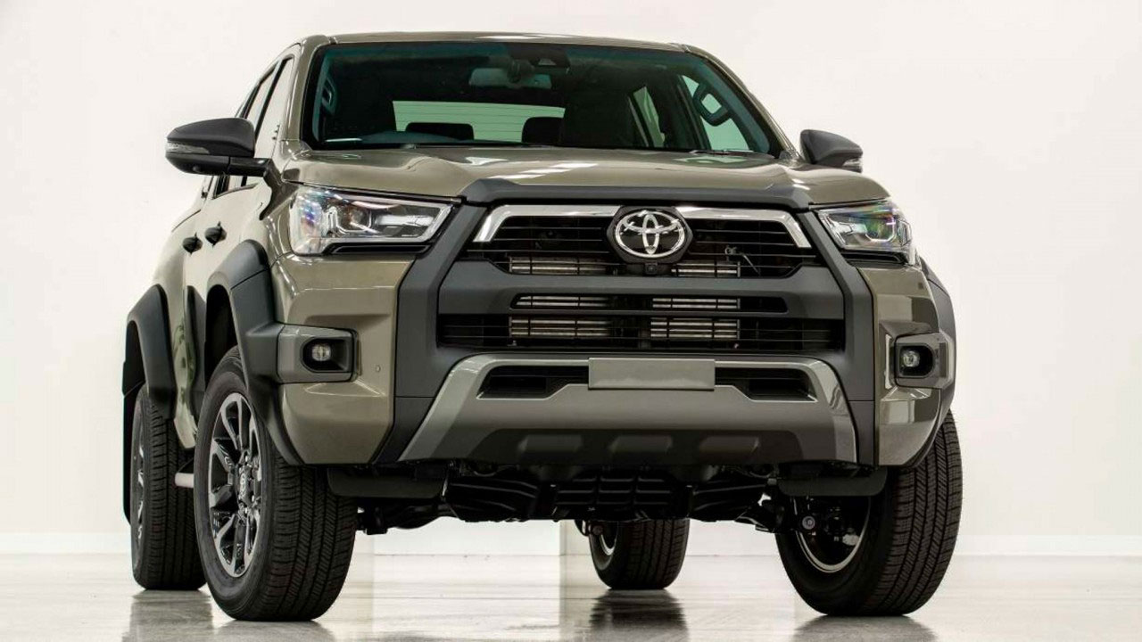 Đại lý mở cọc Toyota Hilux 2023, giá dự kiến từ 740 triệu đồng