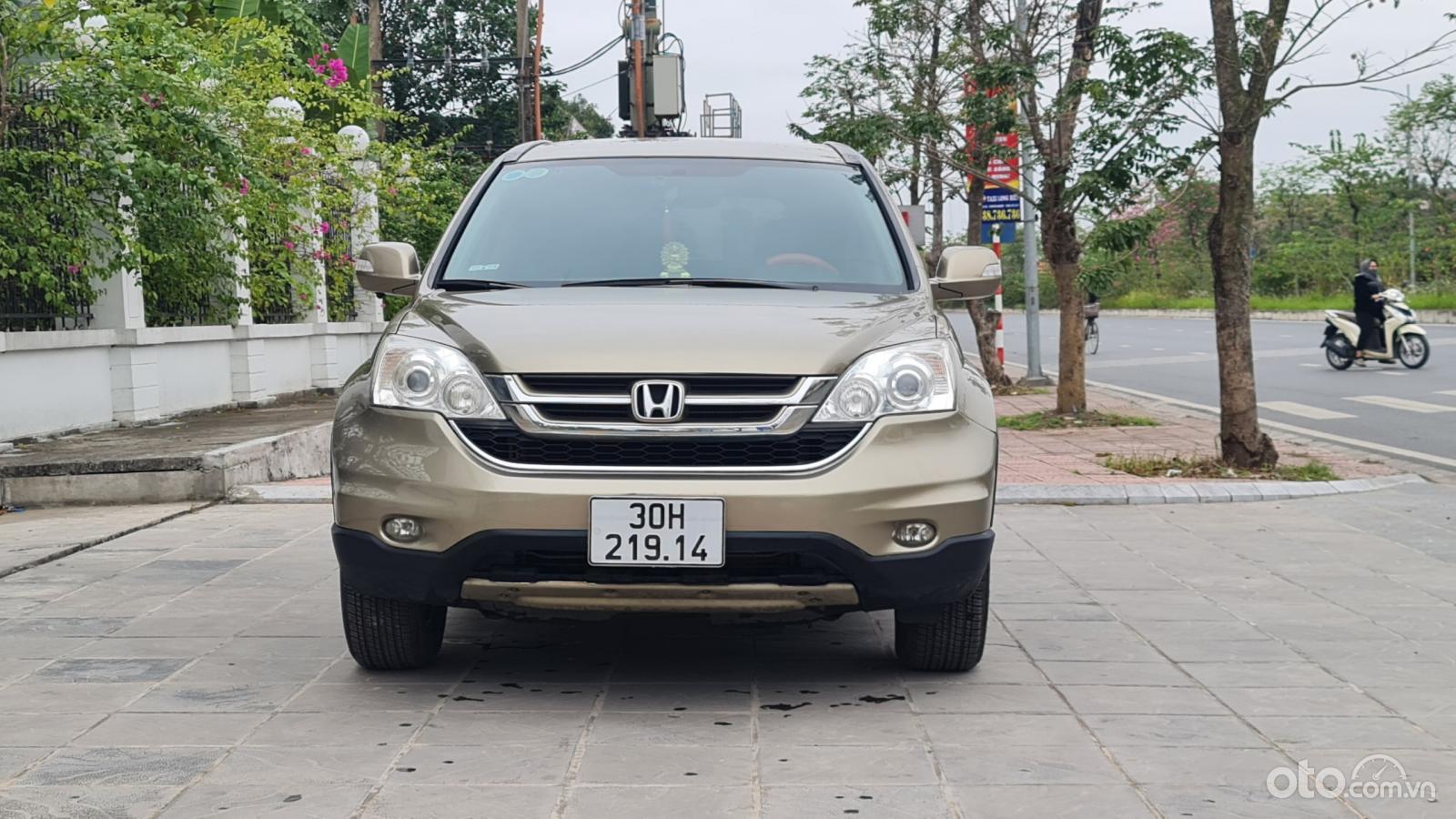 Cần bán xe Honda CRV 2010 AT bảng 24 full màu vàng cát