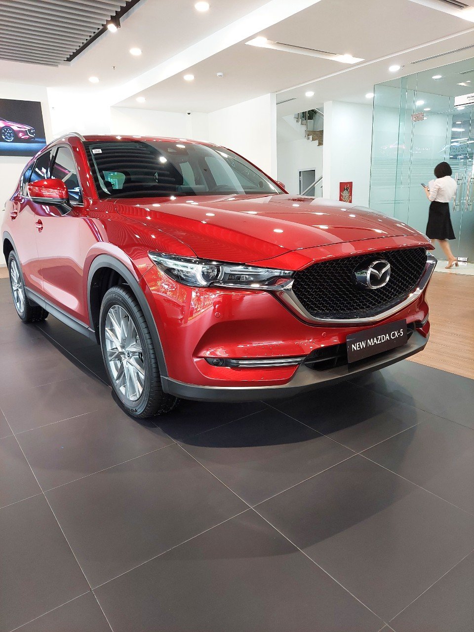 Xe Mazda chốt tăng giá 3 tỷ sau những cú bốc biển ngũ quý