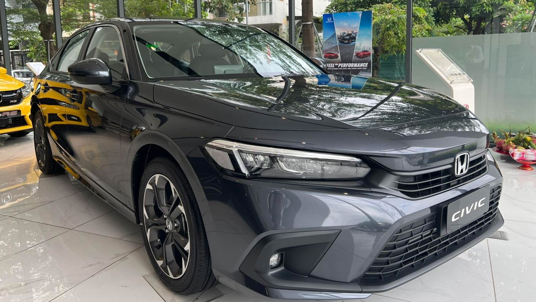 So sánh Honda Civic và KIA K3: Về giá bán