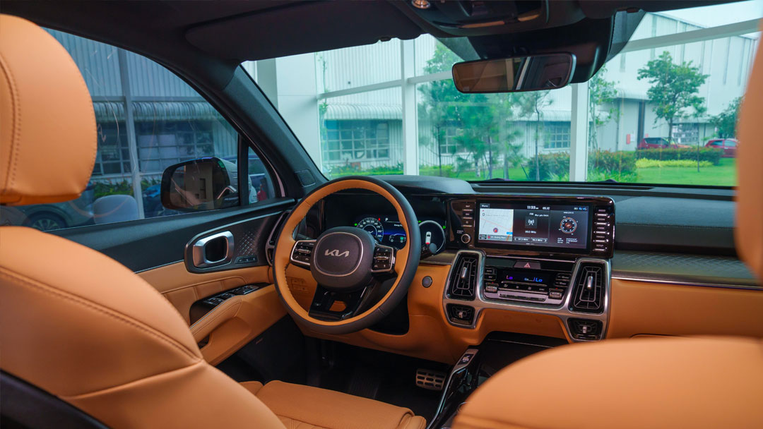 Cabin KIA Sorento Hybrid