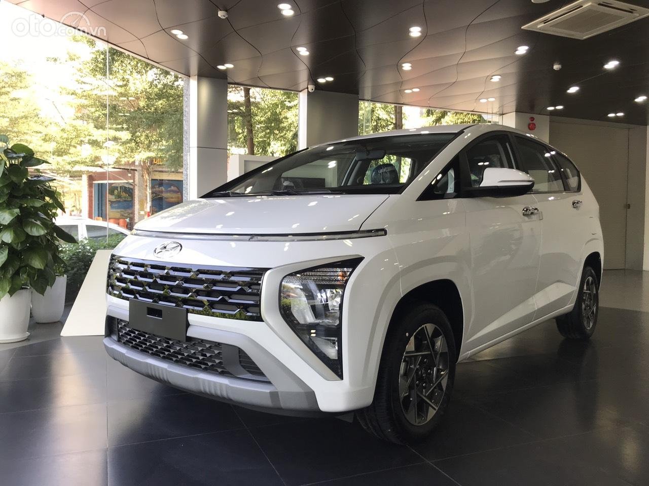 Hyundai Stargazer .