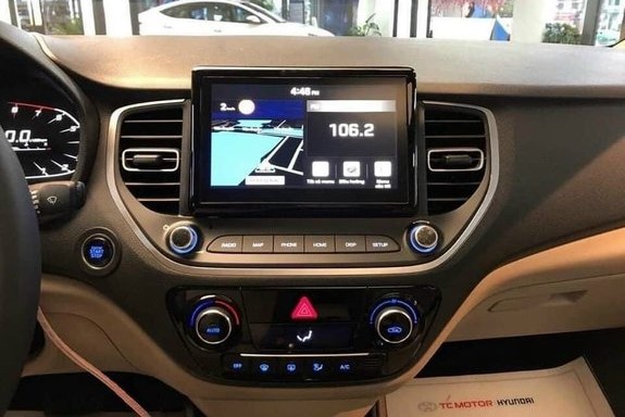 Hyundai Accent 2023 được trang bị màn hình giải trí 8 inch, sắc nét 1