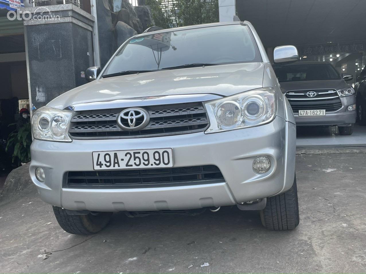 Mua bán Toyota Fortuner 2.7 V 4X2 AT 2010 giá 402 triệu - 22723666