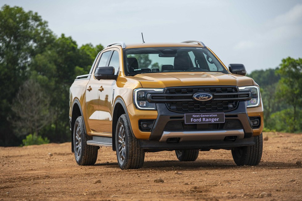 Ford Ranger chiếm lĩnh thị phần phân khúc xe bán tải dù hạn chế nguồn cung 1
