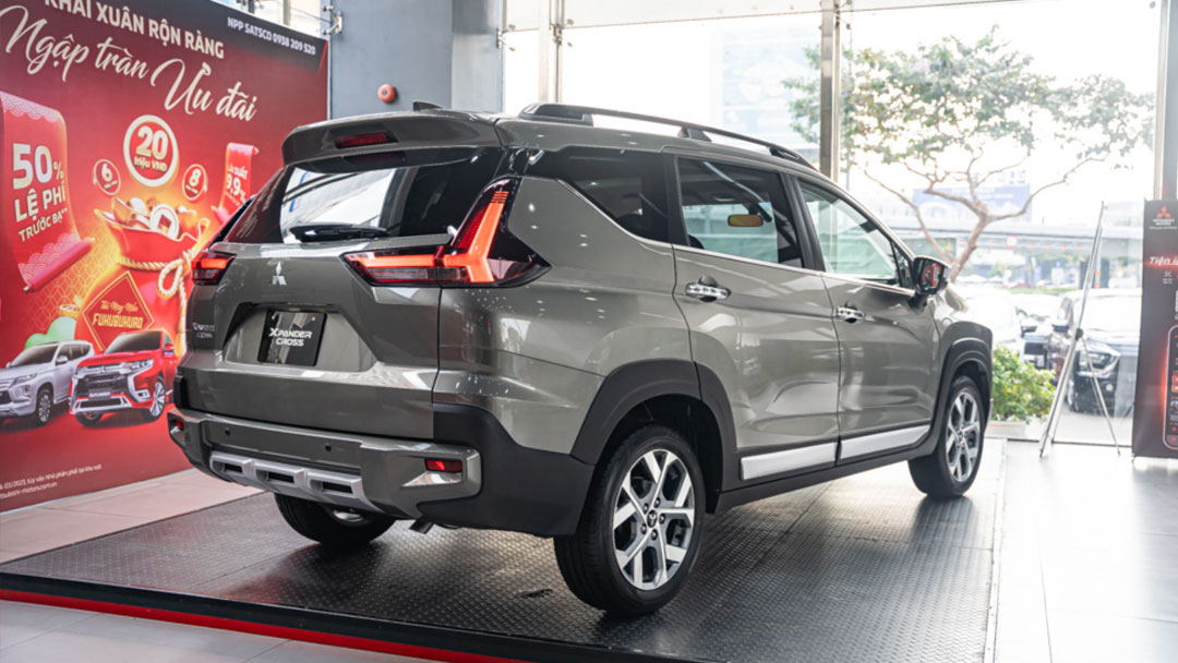 So sánh Mitsubishi Xpander Cross 2023 và 2022: Về ngoại thất