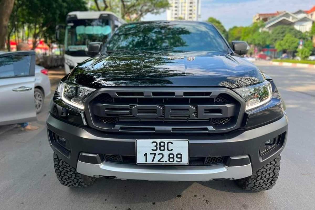 So sánh Ford Ranger Raptor 2023 và thế hệ cũ: Về ngoại thất