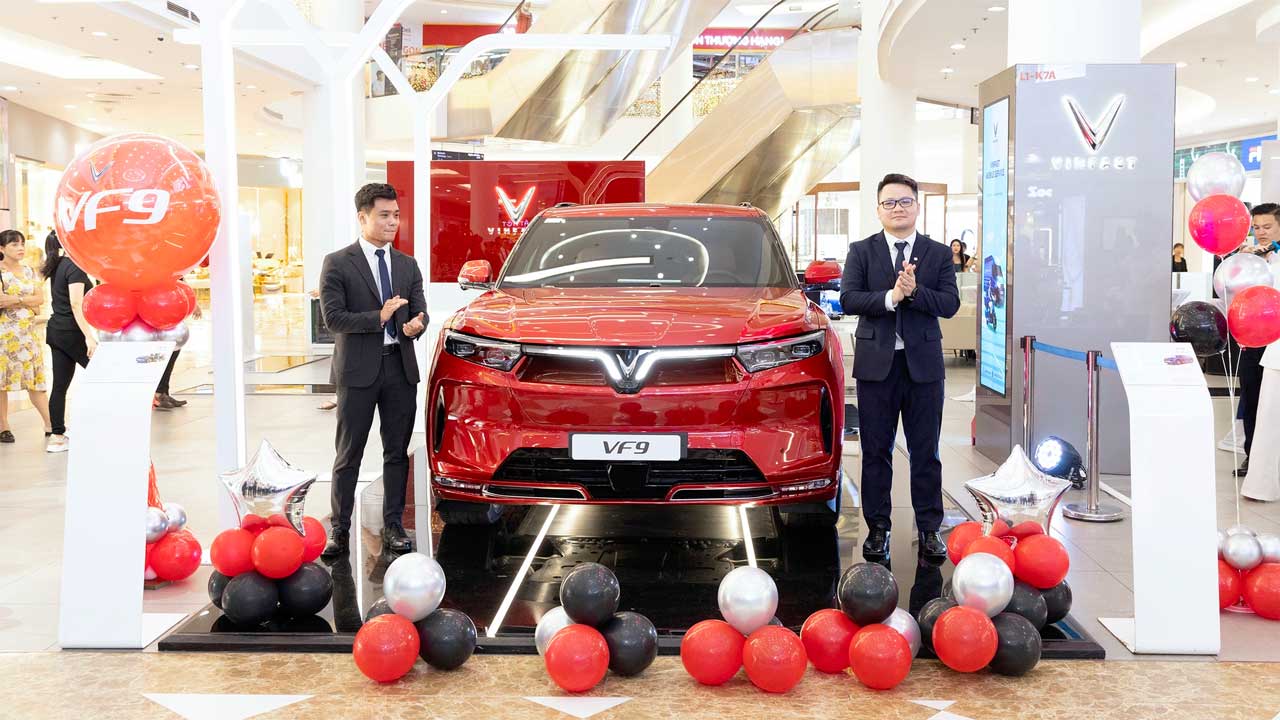 VF 9 có tùy chọn mua pin hoặc thuê pin.