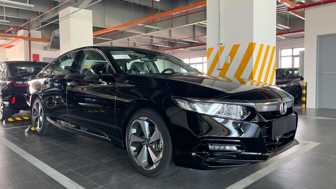 một đại lý ở khu vực tỉnh Bắc Giang còn khuyến mại tiền mặt lên đến 150 triệu đồng 