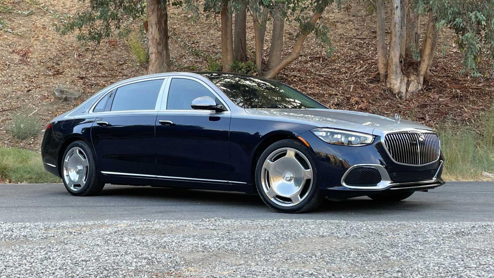 Giá xe Mercedes-Maybach S 580 2023 mới nhất.