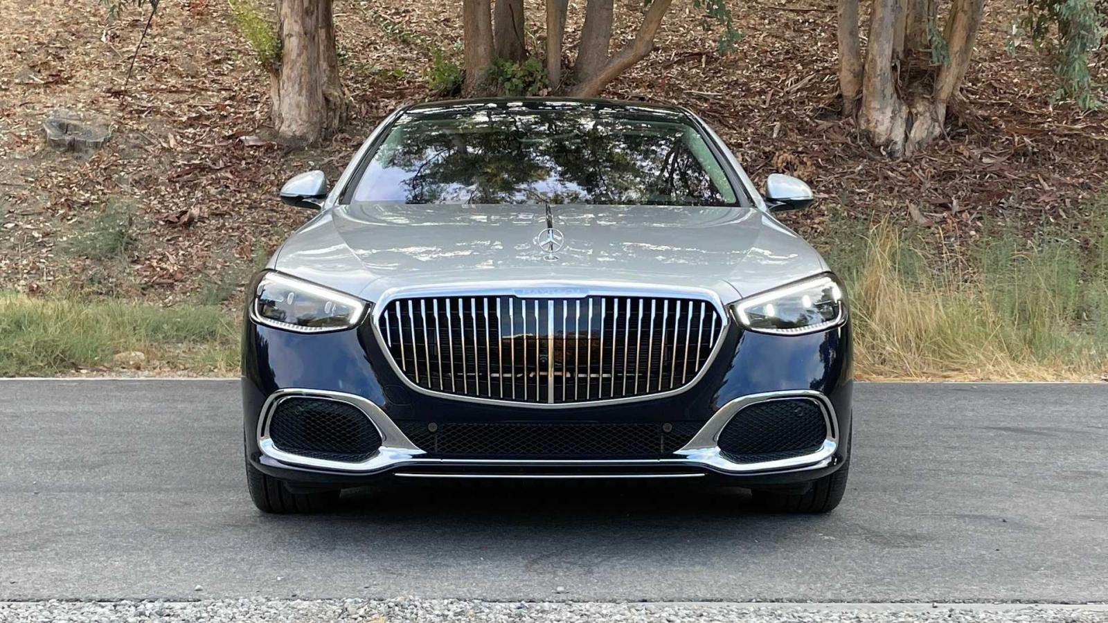 Đầu xe Mercedes-Maybach S 580.