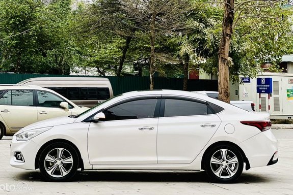 Thiết kế thân xe Hyundai Accent 2019 1