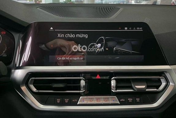 BMW 3-Series 2022 sử dụng màn hình cảm ứng trung tâm kích thước 10,25 inch.1