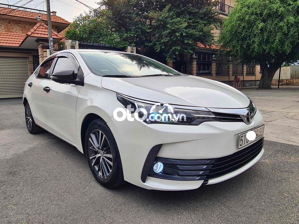 Mua bán Toyota Corolla Altis 2018 giá 585 triệu - 22825615