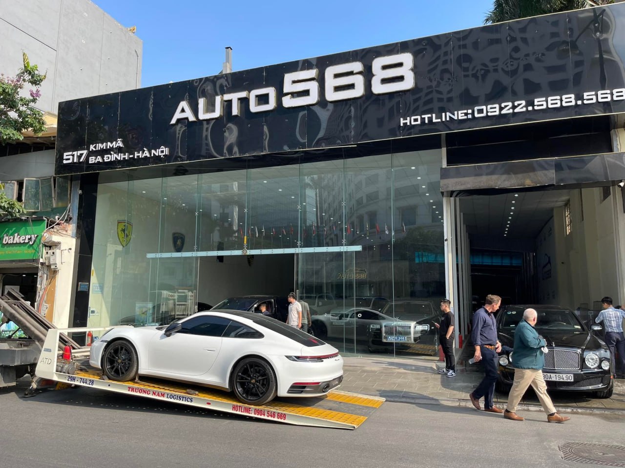 Auto 568