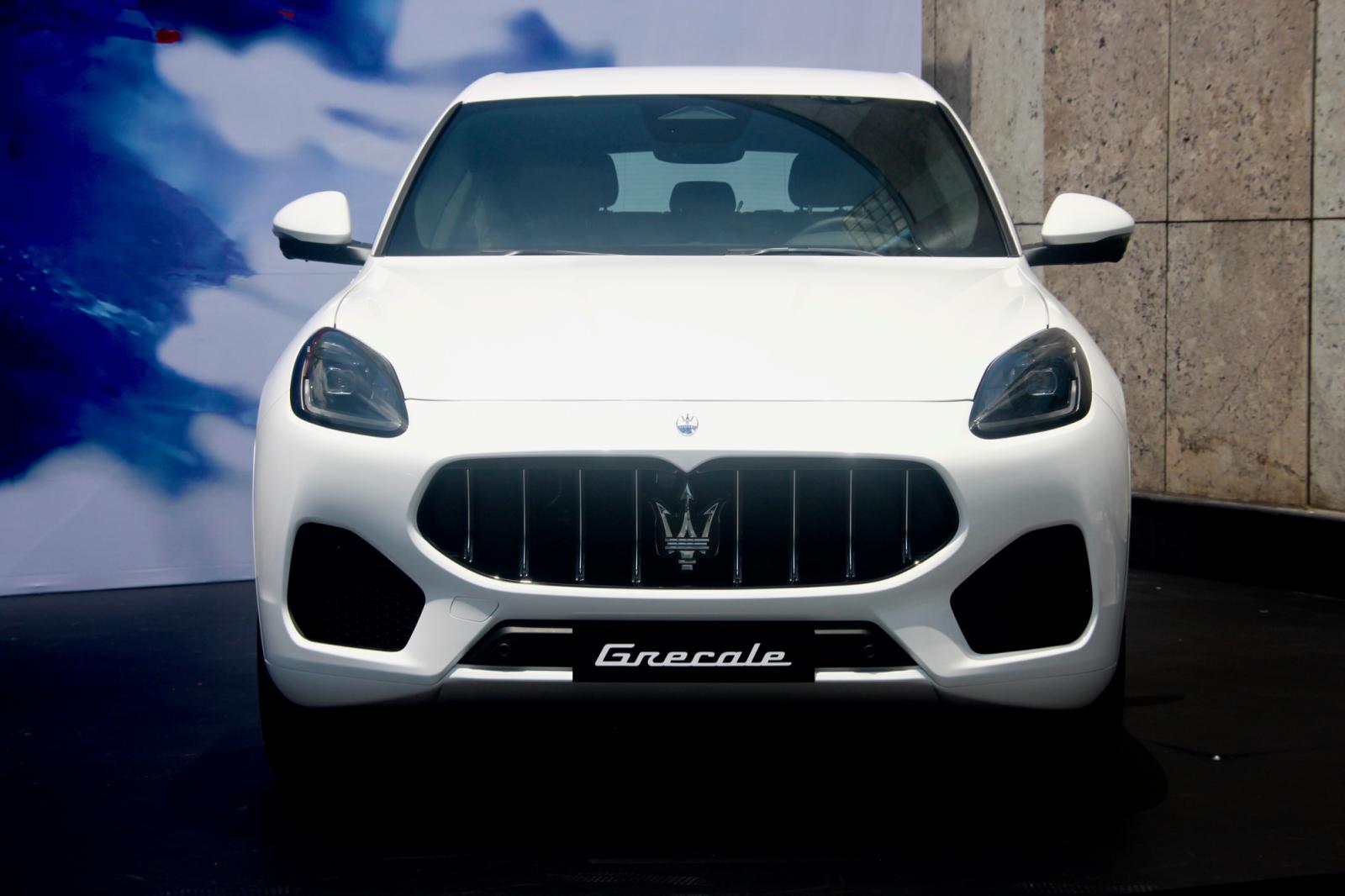 Đầu xe Maserati Grecale thiết kế thể thao, táo bạo.