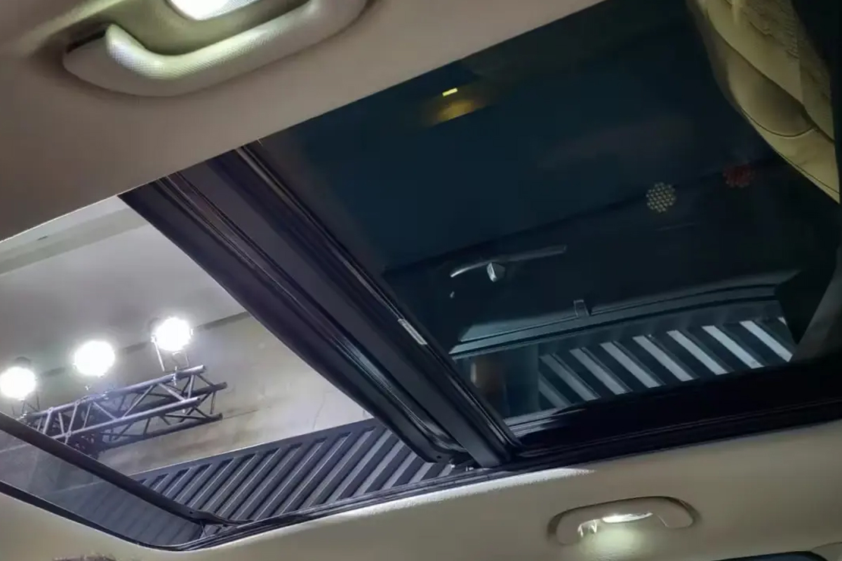 cửa sổ trời KIA Seltos facelift 2023.
